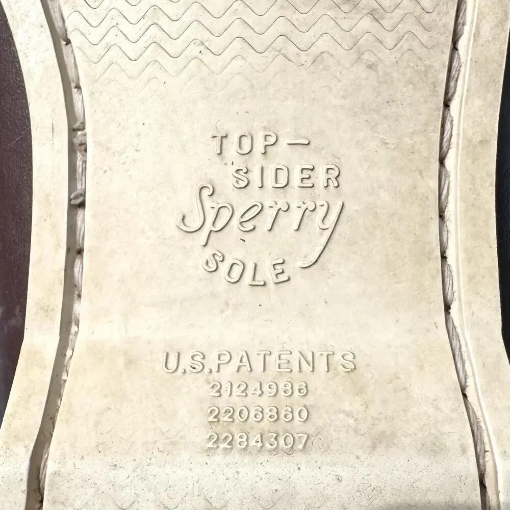 60s Sperry top slide quality leather boat shoes w/ anti-slip rubber sole
